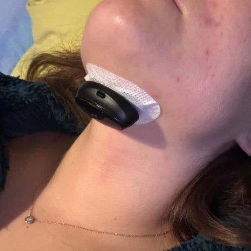 Quibbe worn under the chin